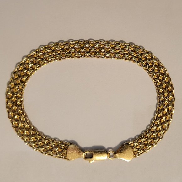 **SOLD**14k Yellow Gold Vintage Mesh Bracelet made in Italy 7.5" 8mm 5.17 grams - Picture 2 of 8